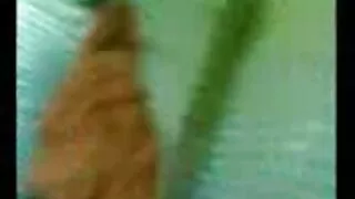 පරිණත busty brunette පහසුවෙන් ලුහුබැඳ මිනිහා සමග සුක්කානම